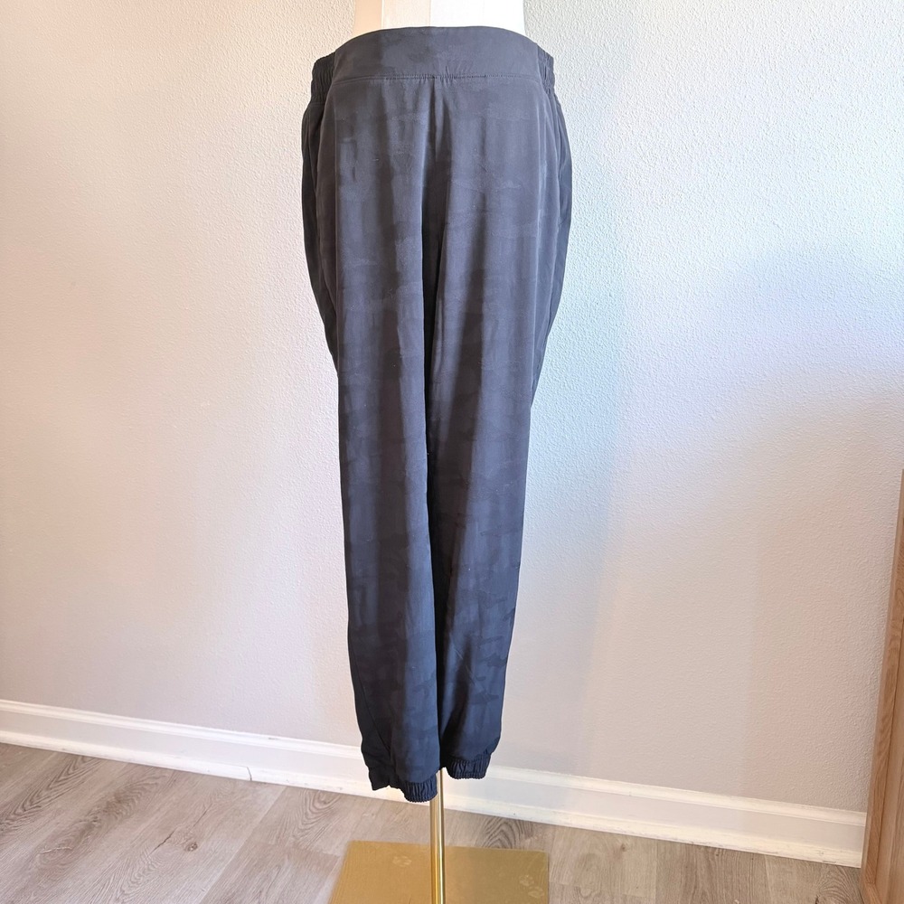 Athleta Brooklyn Textured Lined Jogger Black Camo 14 Sporty Workday Trousers